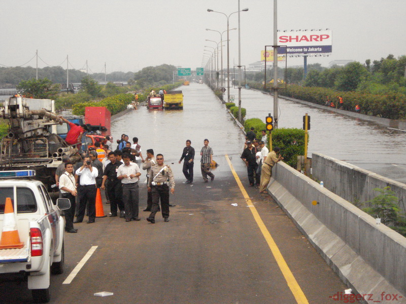 bandara banjir